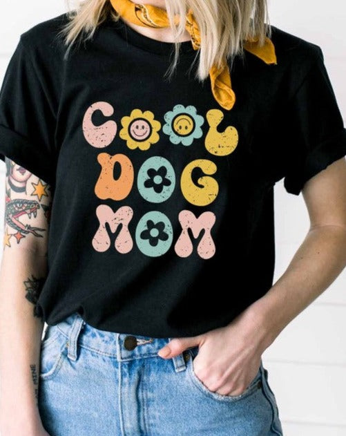 Dog Mom Graphic Tee