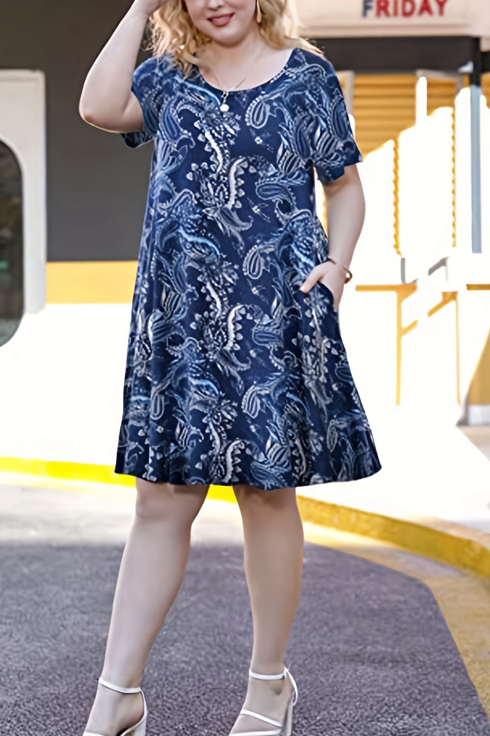 Plus Size Printed Round Neck Short Sleeve Dress