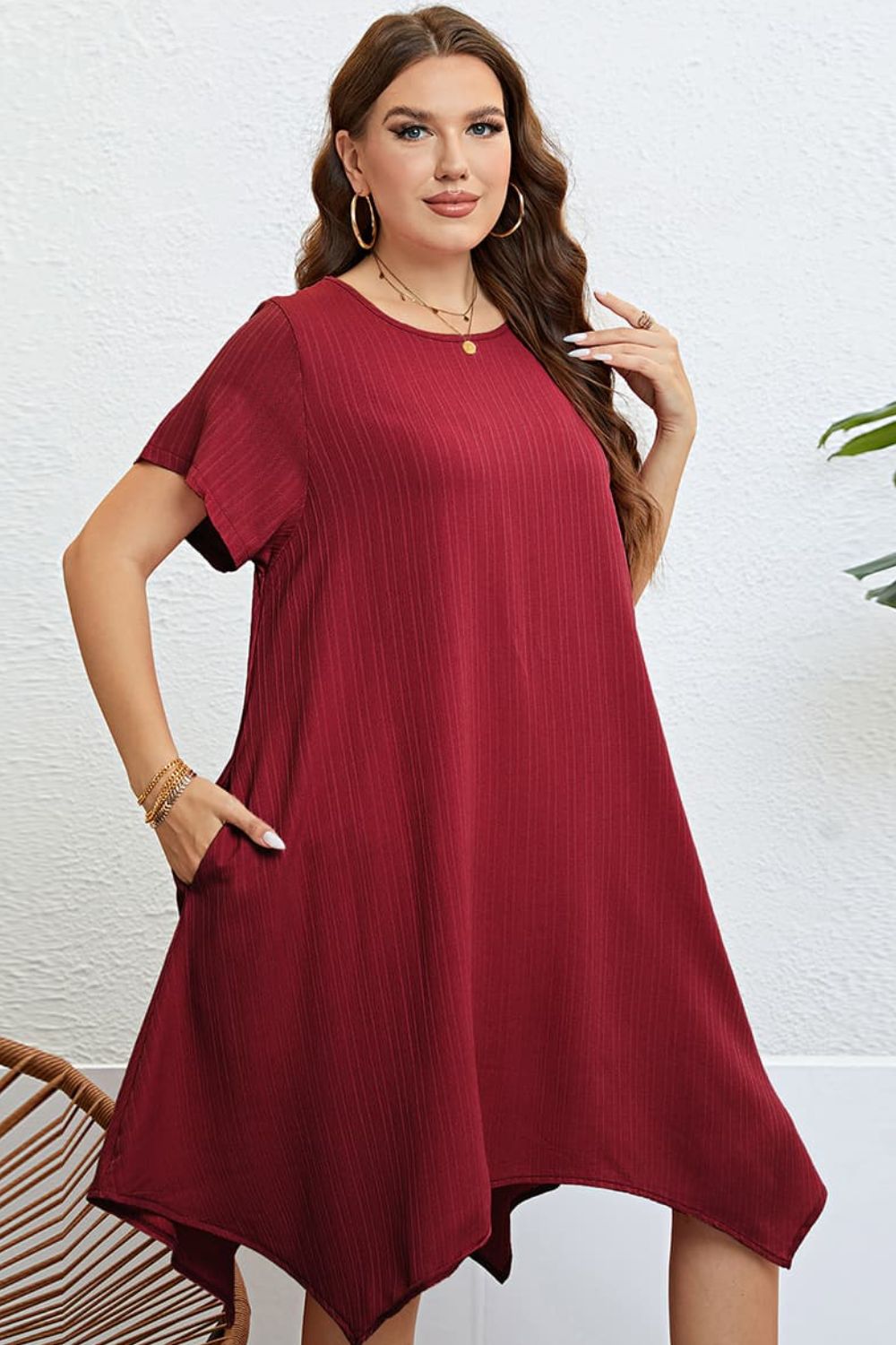 Plus Size Round Neck Handkerchief Hem Dress